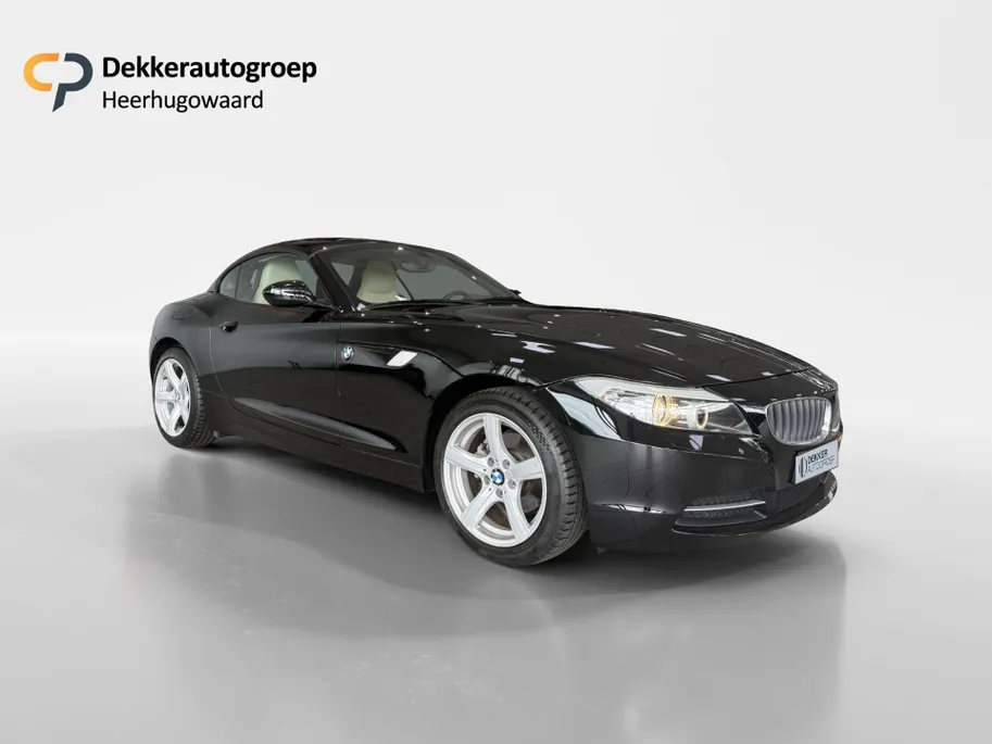 BMW Z4 Roadster sDrive23i 204PK Handgeschakeld Executive Stoelverwarming