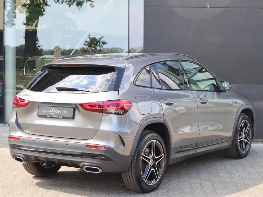 Mercedes-Benz GLA 250 e AMG Line l Stoelverwarming l Leder l Achteruitrij camera