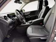 Mercedes-Benz GLB 200 Premium | ELEKTR. TREKHAAK | ELEKTR. KOFFERKLEP | STOELVERWARMING | PDC | APPLE CARPLAY / ANDROID AUTO | 1 JAAR GARANTIE
