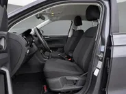 Volkswagen T-Cross 1.0 TSI 95pk Life · Apple/Android Car Play · Camera · Stoelverwarming · Dodehoek Detectie · P-Sensoren · 16'' Inch · Garantie t/n 13-05-2027 of 100.000km