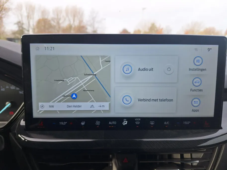Ford Focus Wagon 1.0 EcoBoost Hybrid ST Line WINTERPAKKET / NAVIGATIE GROOTSCHERM.