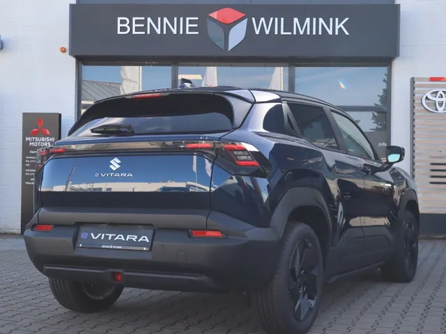 Suzuki e Vitara Select 61 kWh | Stoel/Stuur Verwarming | Apple/Android Auto |