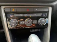 Volkswagen T-Roc 1.5 TSi DSG7-autom. Sport Navi | Apple Carplay/Android Auto | Trekhaak | Climate Control | Cruise Control | Etc.