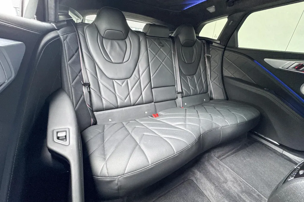 BMW XM PHEV 30 kWh