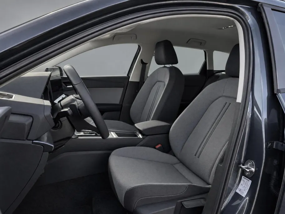 SEAT Leon Sportstourer FR Business 1.5 eHybrid 150 kW / 204 PK Station | Panorama dak | Matrix lichten | Metallic Lak | Herwaardering!!