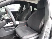 Mercedes-Benz CLA Shooting Brake 250+ Business Solution AMG 85.5 kWh l Trekhaak l Keyless l Ambiente lichtpakket l Panoramadak