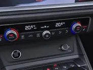 Audi Q3 Sportback 45 TFSIe 180kW/245PK S Line · Panoramadak · Trekhaak · Camera · Stoelverwarming · Apple/Android Car Play · Adaptive Cruise Control ·  Drive select ·