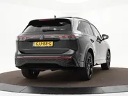 Volkswagen Tiguan 1.5 eHybrid 272pk DSG R-Line Business · Trekhaak · Panoramadak · Dodehoeksensoren · Apple/Android Car Play · Camera · Garantie t/m 23-08-2028 of 100.000km