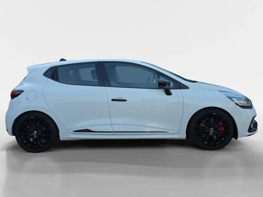 Renault Clio 1.6 Turbo R.S. Trophy 220PK| Automaat | Akrapovic  | Achteruitrijcamera | Bose Sound | Stoelverwarming | Lederen bekleding | 12 maanden garantie! |