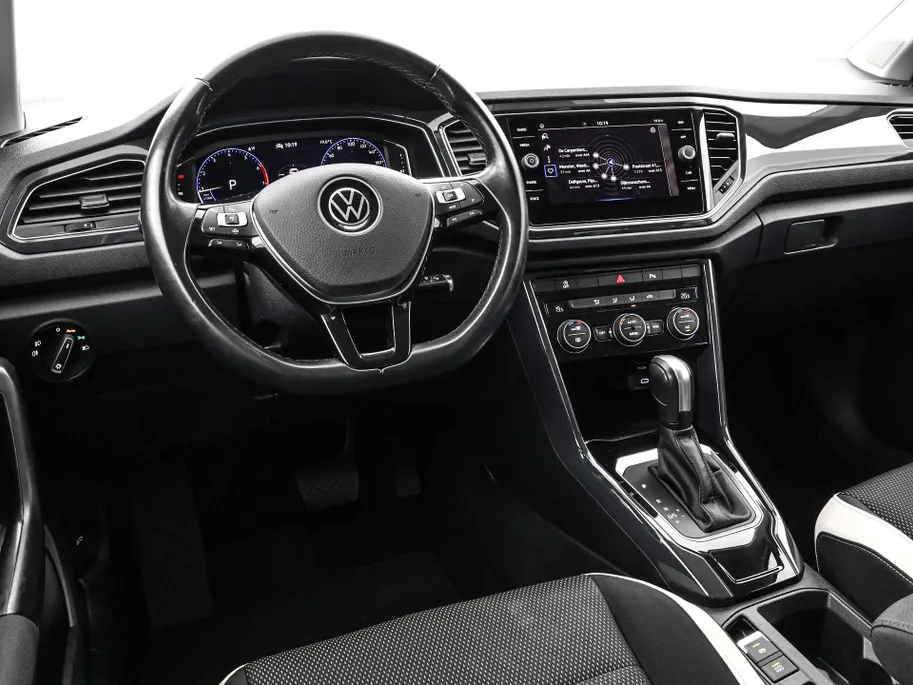 Volkswagen T-Roc 1.5 TSI 150pk DSG Sport · Camera · ACC · Alarmklasse 3 · Apple/Android Car Play · Verkeersbord Detectie · Elek. Inklapbare Spiegels ·