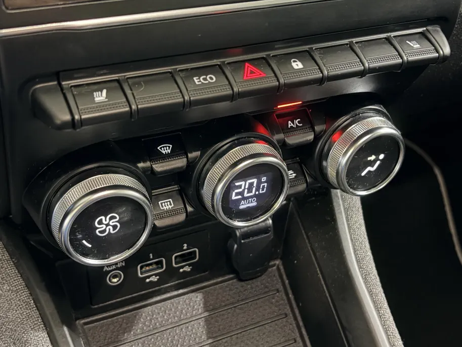 Renault ZOE R135 Intens 52 kWh Automaat | Navi | Camera | Cruise Control | Parkeersensoren | Apple CarPlay/Android Auto | Climate Control | Lichtmetalen Velgen | Digital Cockpit | Licht & Regen Sensor |