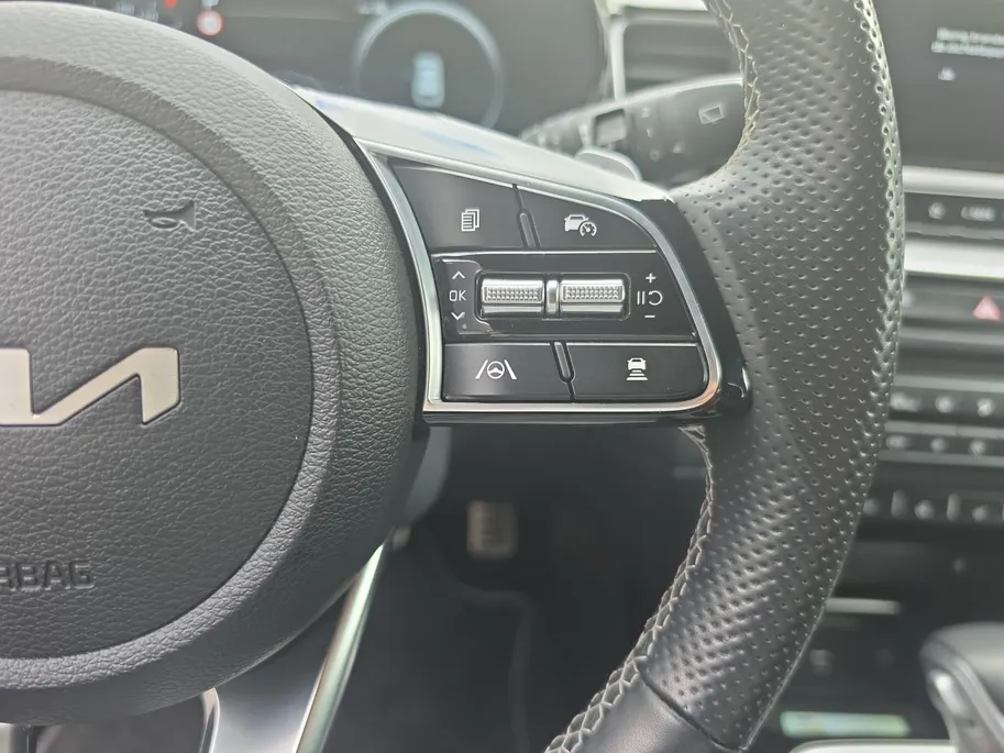 Kia Ceed Sportswagon 1.5 T-GDi GT-PlusLine | Cruise Control | Climate Control | Stoelverwarming | Stuuverwarming | Navigatie | Camera |