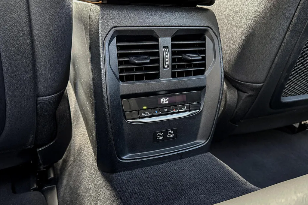 BMW i4 eDrive35 70 kWh