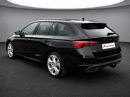 Škoda Octavia Combi 1.4TSI PHEV 180kW/245PK RS iV · Trekhaak ·  Camera · Navigatie · Leder/Alcantara · Apple/Android Car Play ·