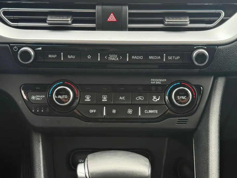 Kia Niro 1.6 GDi Hybrid DynamicLine | Stoel- en stuurverwarming | Apple/Android