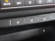 Kia Ceed 1.0 T-GDi DynamicPlusLine | Stuur-/stoelverwarming | Camera | Draadloos laden | LED | Dodehoek detectie | 16' LM |
