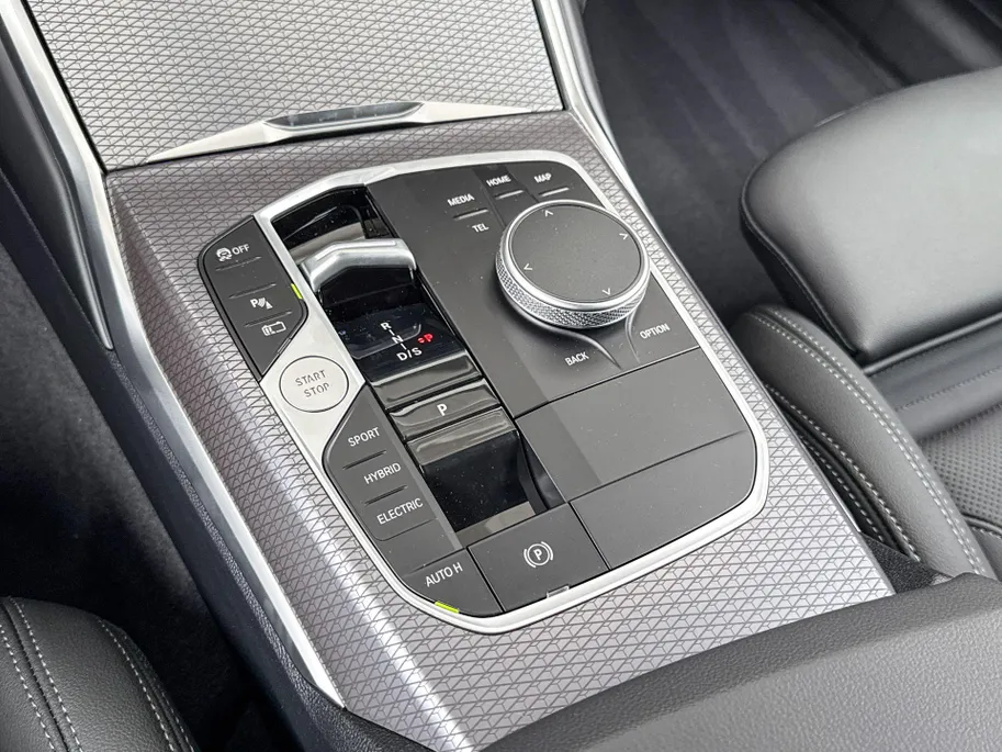 BMW 3 Serie Touring 330e