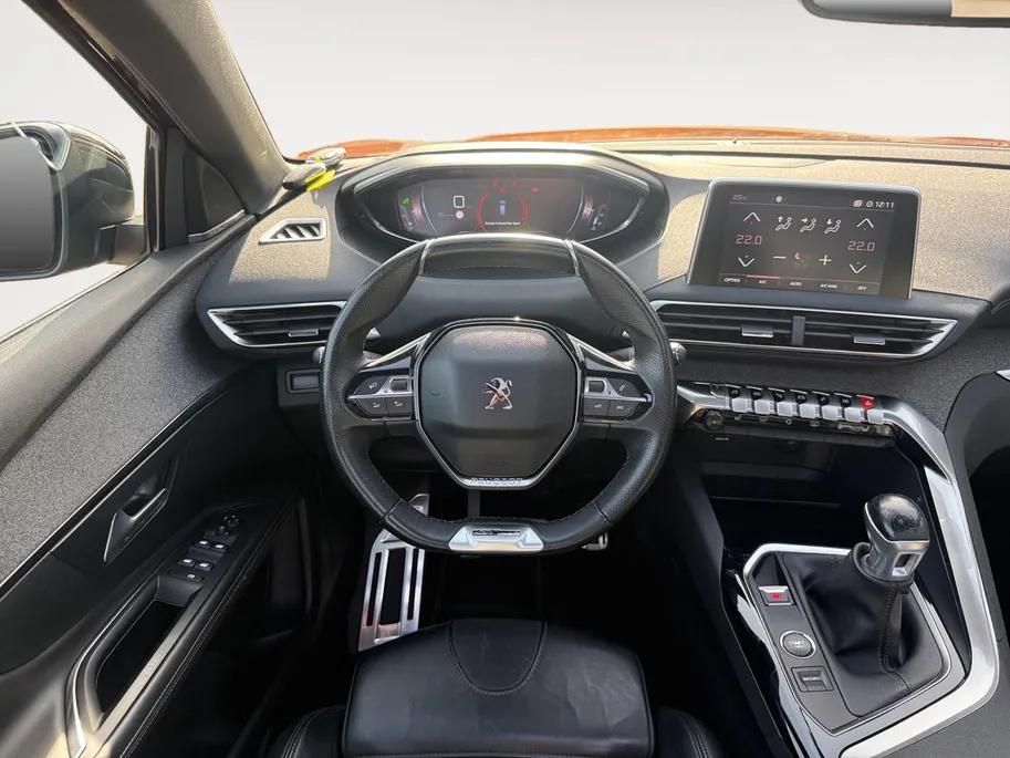 Peugeot 3008 1.2 PureTech GT Line | Trekhaak afneembaar | Navigatie | Stoelverwarming | 360 graden | Cruise Control | Android Auto/Apple Carplay | 12 maanden garantie!