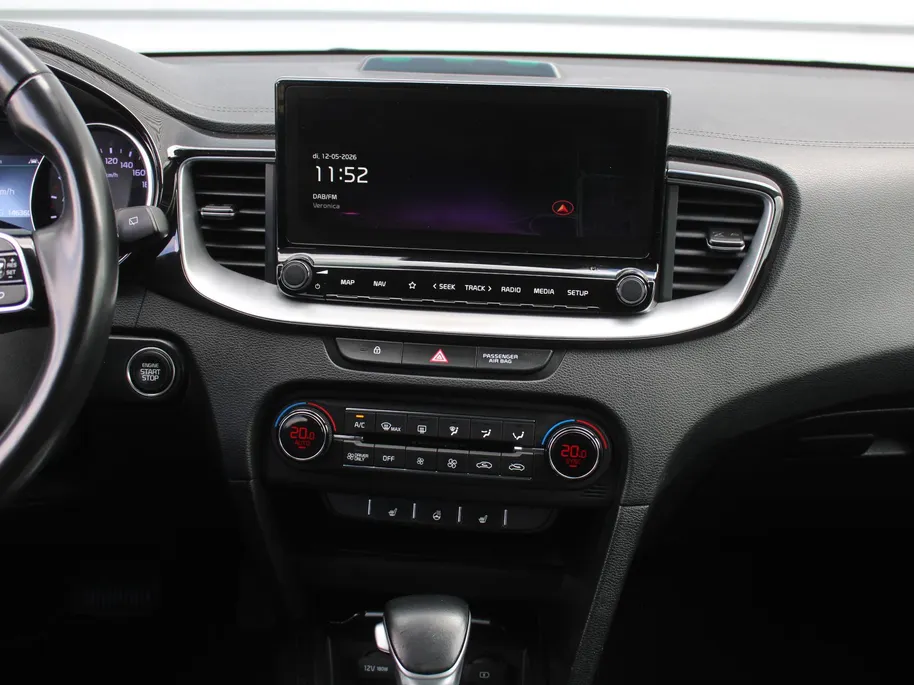 Kia Ceed Sportswagon 1.6 GDI PHEV DynamicPlusLine | Trekhaak | Stuur-/stoelverwarming | Plug-in | 16" LM | Clima | Camera | Cruise adapt. | Navi | LED |