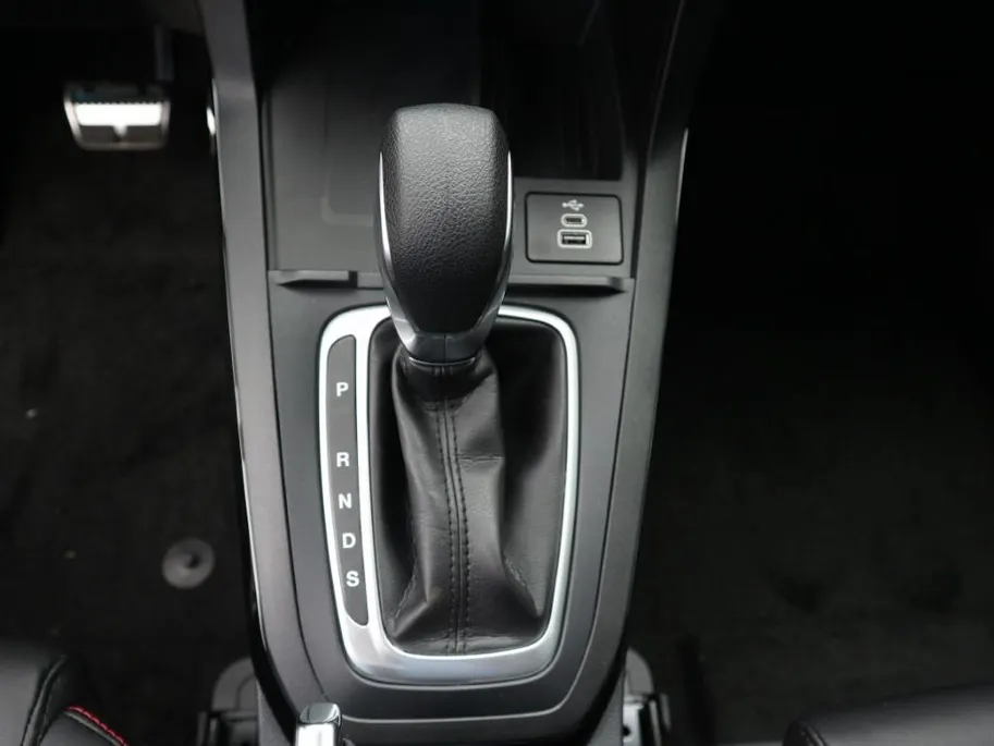 Ford Puma 1.0 EcoBoost Hybrid ST-Line X | TREKHAAK | ADAP CRUISE | WINTER PACK | GRATIS AUTOMAAT |
