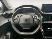 Peugeot 208 1.2 Hybrid 110 e-DCS6 Allure | Lichtmetaal | Automaat | Apple Carplay | Android Auto | 1 Jaar Bovag Garantie