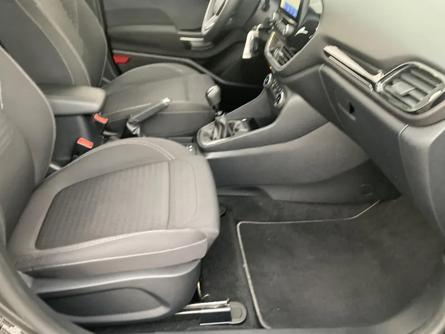 Ford Fiesta 1.0 EcoBoost 100 pk Titanium 5-deurs Navigatie - Apple Carplay/ Android Auto - Active Park Assist