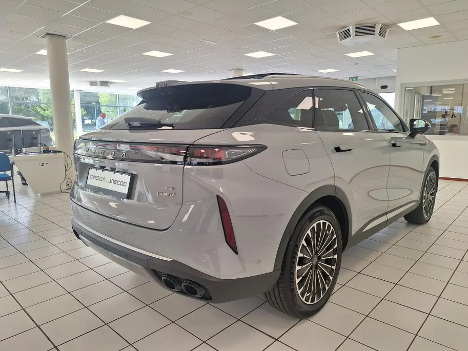 Omoda 9 9 PHEV Premium Panoramadak - 1100KM Bereik