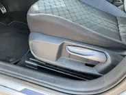 Volkswagen Polo 1.0TSI/95PK R-Line DSG · Navigatie · Apple/Android Car Play · Camera + Parkeersensoren · Clima · Stoelverwarming · Garantie t/m 18-01-2027 of 80000km.