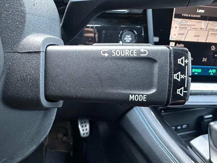 Renault Espace E-Tech full hybrid 200 esprit Alpine 5p. | Automaat | Apple Carplay & Android Auto | Head Up Display | Camera | Stuurverwarming | Apple Carplay & Android Auto | 12 Maanden BOVAG Garantie