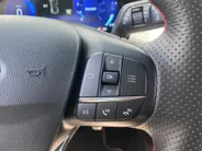 Ford Focus 1.0 EcoBoost 125 pk Hybrid ST Line X Wagon Trekhaak - Navigatie - B&O -Apple Carplay/ Android Auto - Blue Panther Metallic - Elktrische achterklep