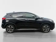 Honda HR-V 1.5 i-VTEC Elegance | Automaat | Trekhaak | Achteruitrijcamera | Stoelverwarming | Led koplampen | Dealer onderhouden |