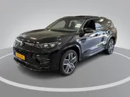 Volkswagen Tayron 1.5 272pk DSG eHybrid R-Line Edition · Panoramadak · 360 Camera · Wegklapbare Trekhaak · Dodehoek Detectie · 20'' Inch · Garantie t/m 03-11-2029 of 100.000km