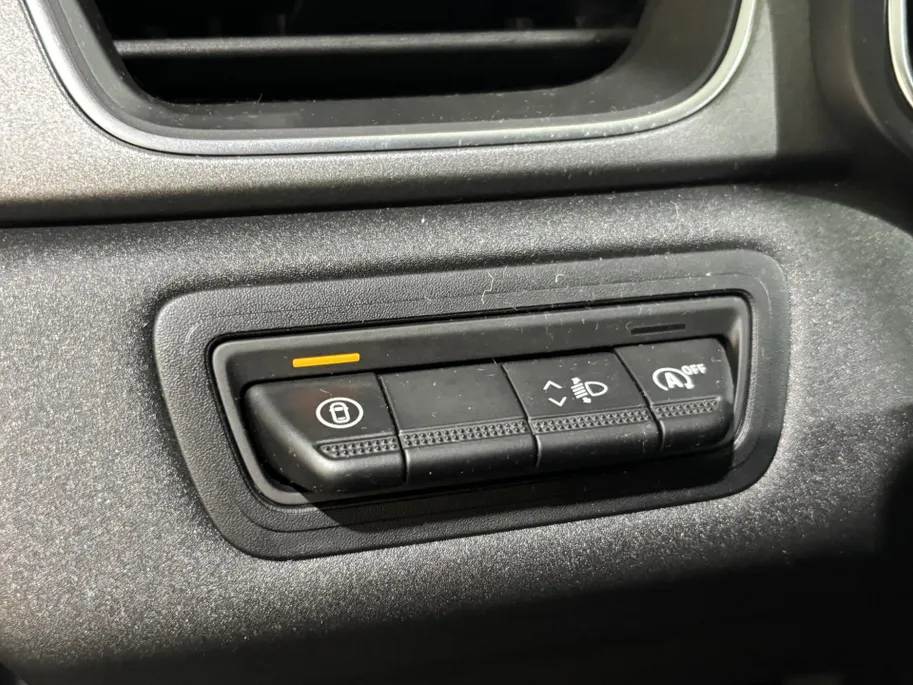 Renault Captur 90PK TCe Techno | Pack Winter | Navi | Climate Control | Camera | Parkeersensoren | Apple CarPlay/Android Auto | Lichtmetalen Velgen | Full LED | Armsteun | Digital Cockpit |