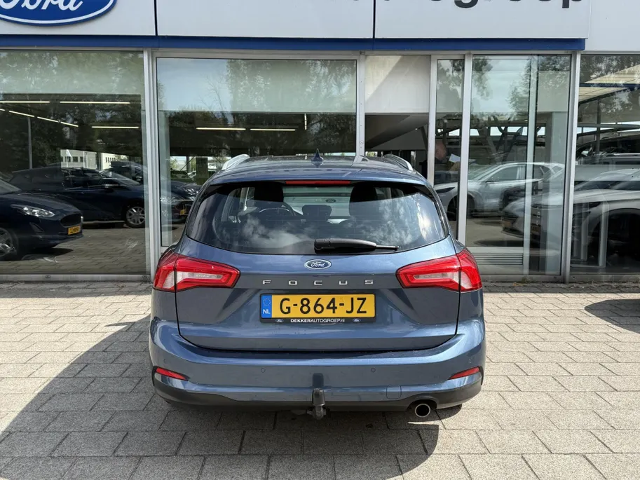 Ford Focus Wagon 1.0 EcoBoost Titanium +