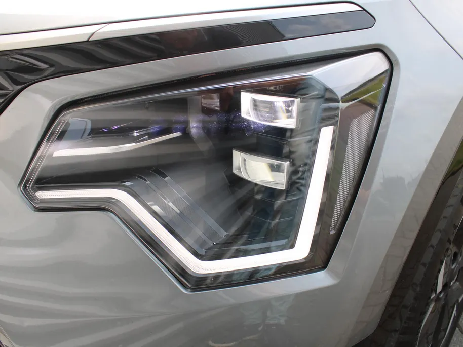 Kia Niro EV Edition Advanced 64.8 kWh | Stuur-/stoelverwarming | Elektr. stoelverstelling | Camera | Cruise adapt. | 17'LM | Clima | 17% bijtelling |