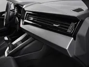 Audi A1 Sportback Advanced edition 30 TFSI 116 PK · Audi Sound · Afgevlakt sportstuur · Full led verlichting · Privacy glas