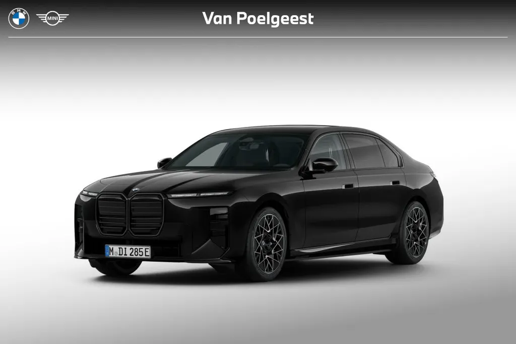 BMW i7 xDrive60 118.1 kWh