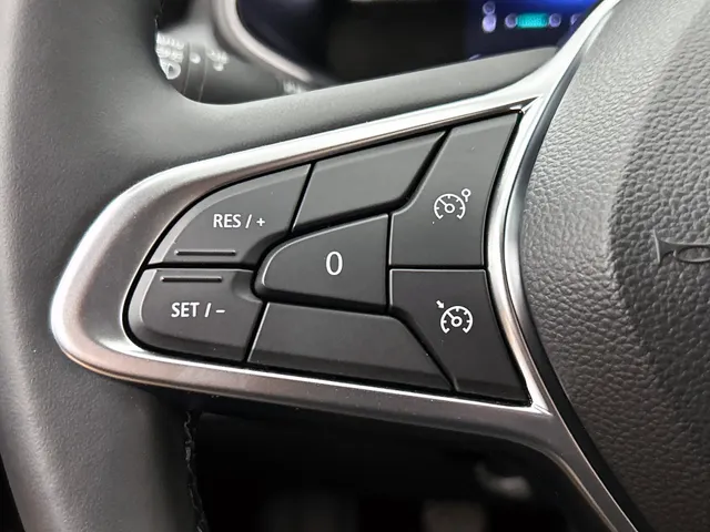 Renault Clio TCe 90PK GPF evolution | CAMERA | NAVI | DEALER ONDERHOUDEN | STOEL VERWARM. | PARK. SENSOREN | CARPLAY
