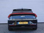 Kia EV6 Plus 77.4 kWh | Stuur-/stoelverwarming + ventilatie | Elektr. stoelverstelling + achterklep | Leer | Warmtepomp | 19' LM | Camera | LED |