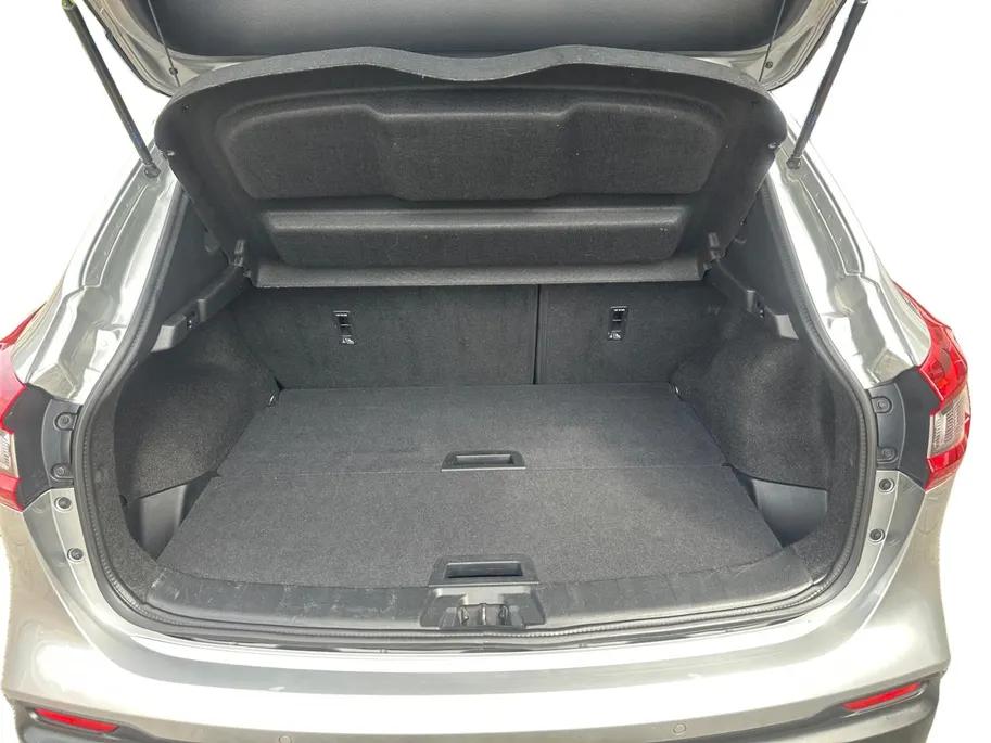 Nissan QASHQAI 1.2 N-Connecta | Navi | Climate | Cruise | Panodak | Trekhaak |