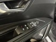 Peugeot 3008 1.2 - 130PK PureTech Allure | Elektrische Achterklep | Digital Cockpit | Navi | Camera | Parkeersensoren | Apple CarPlay/Android Auto | Lichtmetalen Velgen | Adaptive Cruise Control |