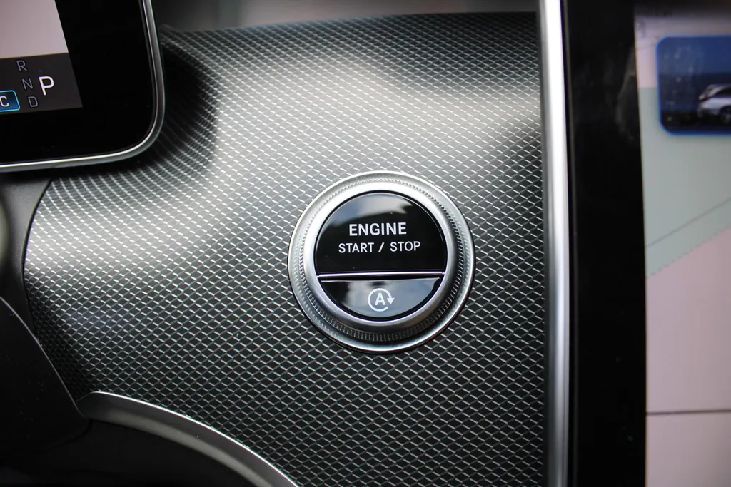Mercedes-Benz C-Klasse Estate 180 Business Line | Stoelverwarming | Camera | Elek. stoelverstelling + achterklep | Draaloze telefoonlader | 17” LM | LED | Clima | Navi |