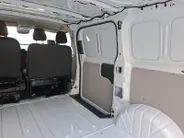 Ford E-Transit Custom 340 L1H1 Trend AWD 71 kWh | Direct leverbaar | 0,99% rente | 3-zits | Trekhaak