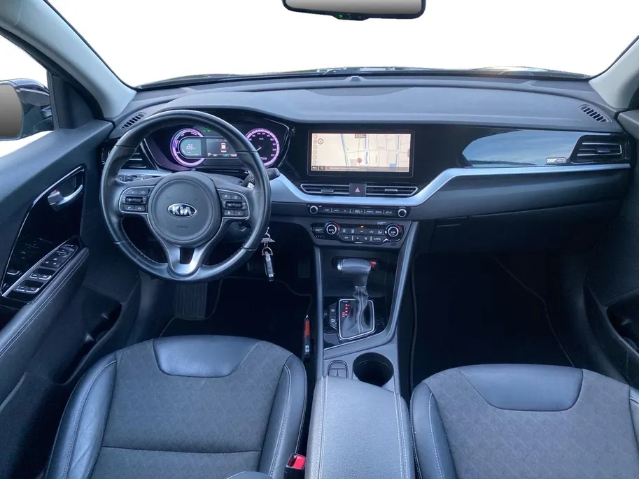 Kia Niro 1.6 GDi Hybrid DynamicLine | Climate control | Cruise control | Navigatie | Trekhaak | Parkeercamera |