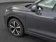 Volkswagen Tiguan 1.5 204pk DSG eHybrid Life Edition · 360 Camera · Wegklapbare Trekhaak · Apple/Android Car Play · Dodehoek Detectie · 19'' Inch · Garantie t/m 30-06-2029 of 100.000km