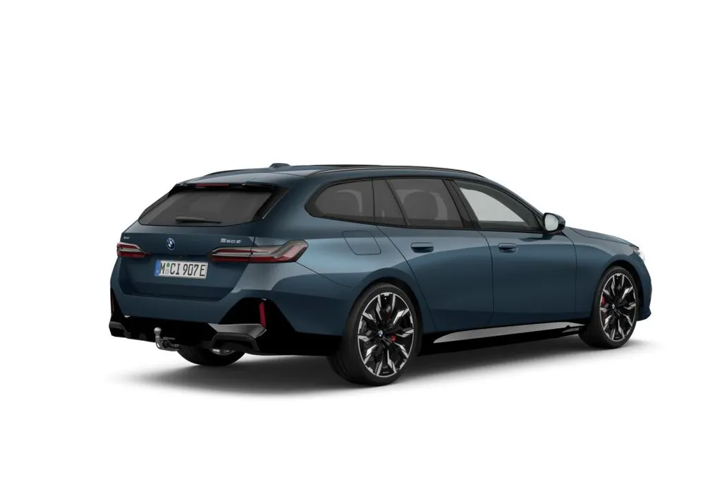 BMW 5 Serie Touring 550e xDrive