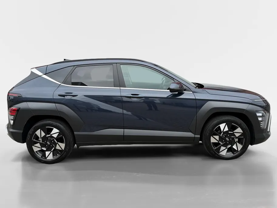 Hyundai Kona 1.6 GDI HEV Comfort Smart | Navigatie| Stoel/Stuurverwarming| Elektrische achterklep| Achteruitrijcamera| Parkeersensoren v+a |