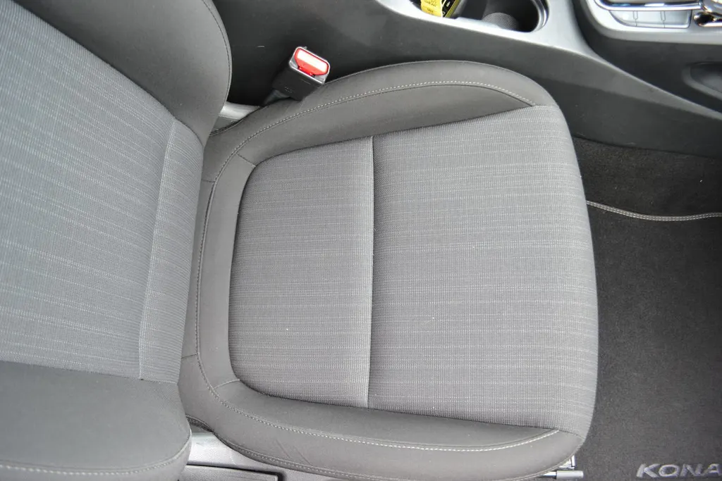 Hyundai Kona 1.6 GDI HEV COMFORT|NAVI|CARPLAY|PDC|CLIMA