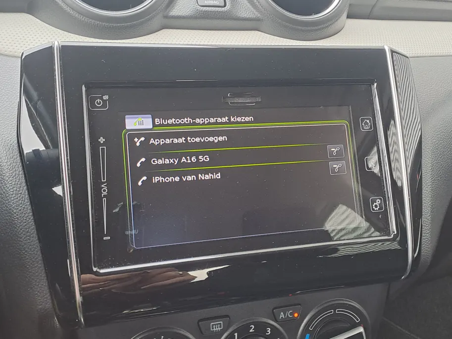Suzuki Swift 1.2 Select AUTOMAAT | Airco | Stoelverwarming | DAB | Camera | Bluetooth | Apple Carplay / Android Auto