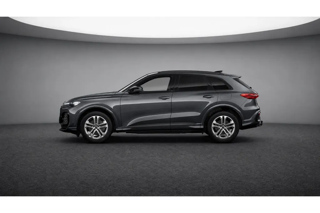 Audi Q5 2.0 TFSI e-hybrid quattro S edition 299 PK · Tech plus · Adaptieve luchtvering · Glazen panoramadak
